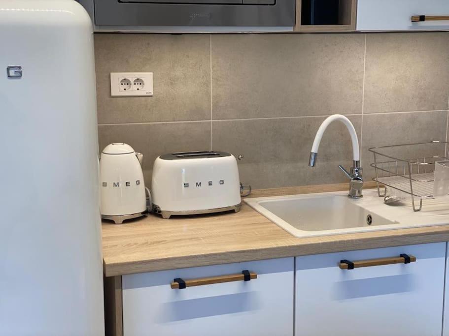 Shi Ti Junior Suite Iasi Exteriör bild